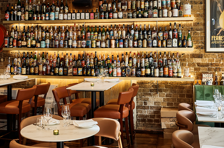 Inside De Vine Food & Wine