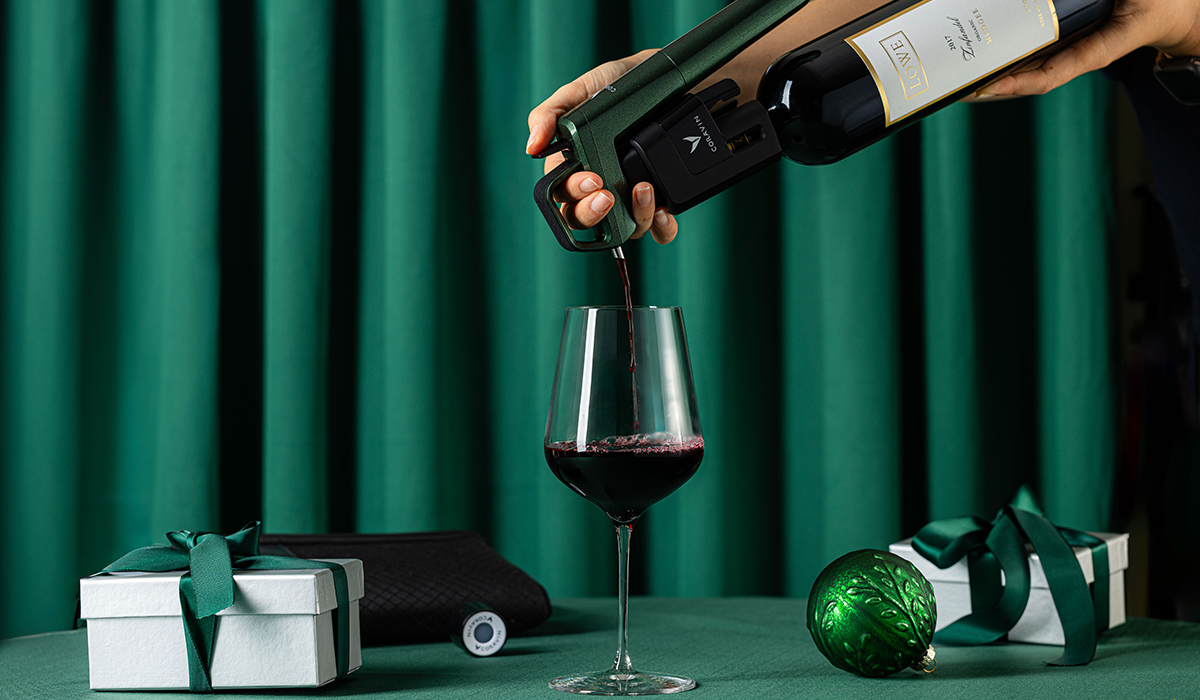 Coravin's Limited-Edition Forest-Green System