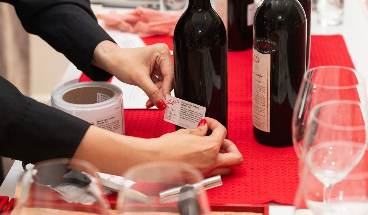 Penfolds re-corking clinic