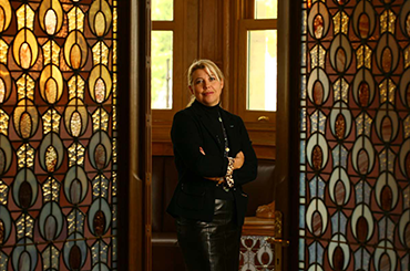 Mrs Nathalie Vranken