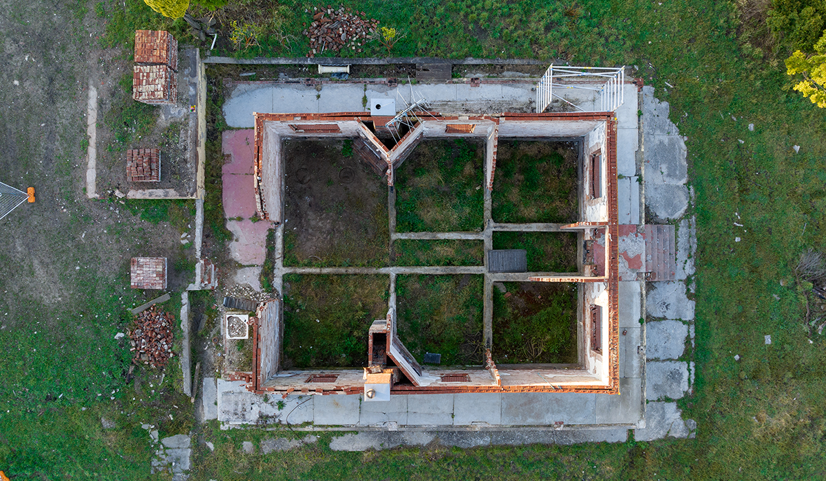 Ruins of the Vinteloper 1920s farmstead