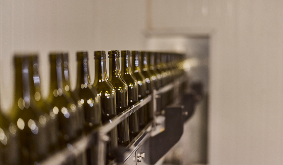 Glass bottling line