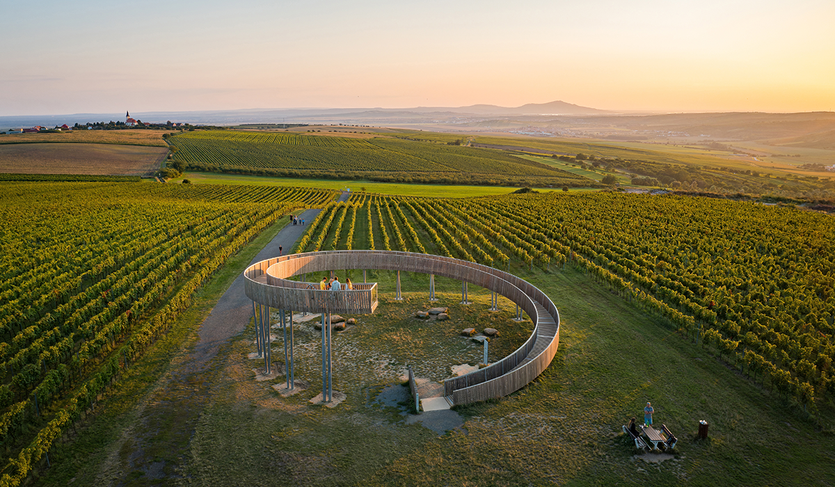 The Kobylí lookout tower, known as Homole (the Cone), provides 360° views of the surrounding vineyards; (opposite) Perná Vineyard.