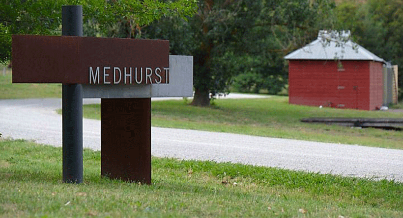 Medhurst Winery Entrance